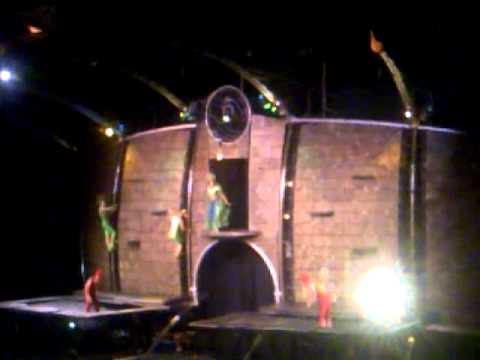 cirque du soleil trampoline casts in action!