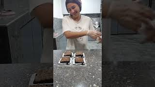 trending cake