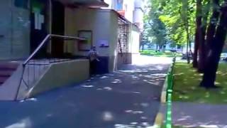 Мальчик получил перелом руки занимаясь паркуром - Видео онлайн