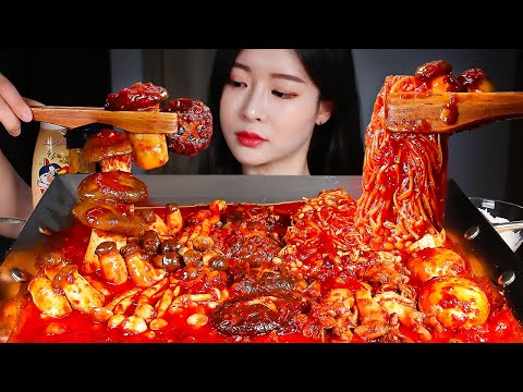 , title : '따끈따끈 흰쌀밥에 모둠버섯찜 / SPICY MUSHROOMS FEAST 🍄 8 KINDS OF MUSHROOM! ENOKI, KING OYSTER MUSHROOMS MUKBANG'