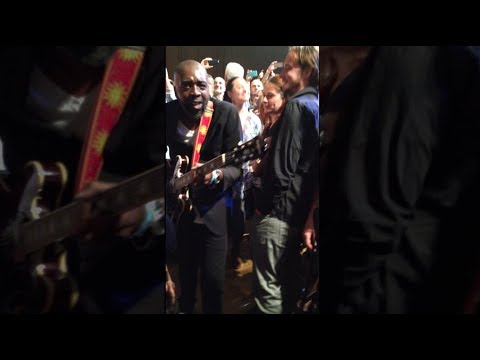 Mr. Sipp "The Mississippi Blues Child" Walking the crowd/ Playing in the crowd (live) Blues Alive