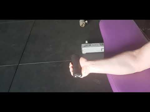 Ból łokcia w przysiadzie