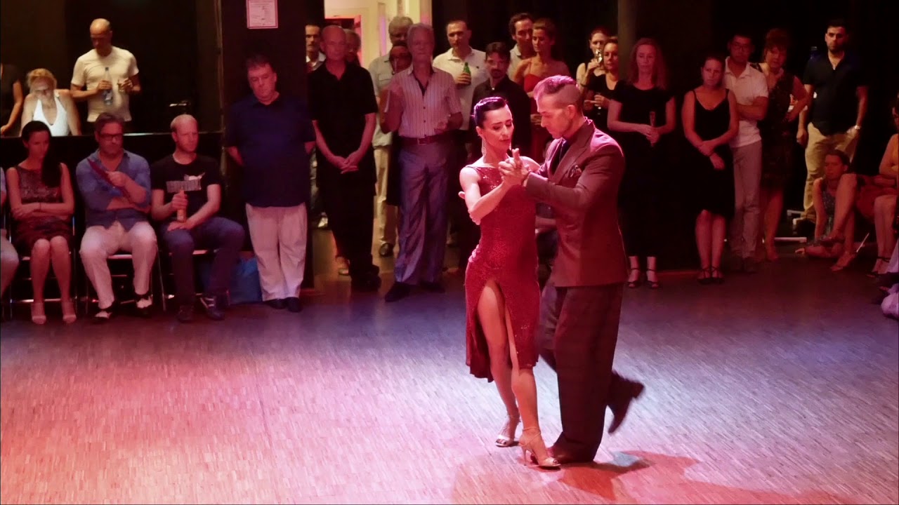 Michael Nadtochi und Paula Duarte bei Pan y Tango (1)