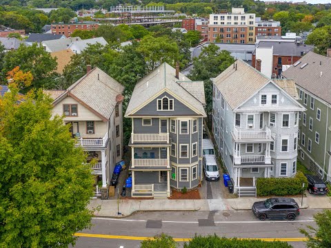 261 Walnut St., Apt. 3, Brookline, MA