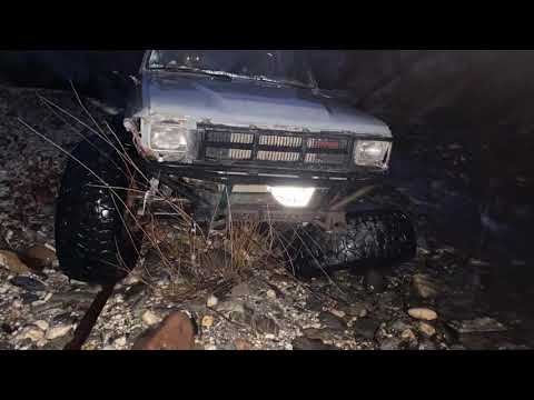 Don’t run 40 inch tires on a Dana 44