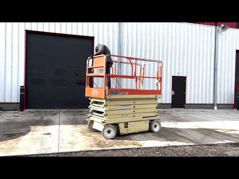 Lot 596, JLG 3246E2 Scissor Lift