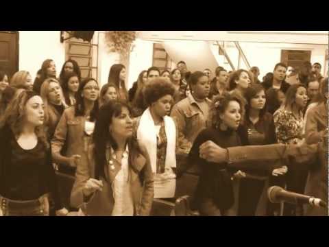 Coral Ello Eterno - Saídas - Vila Domitilia - Musica: Vou Com Jesus