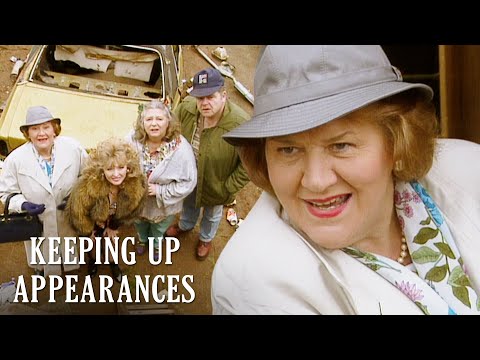 Keeping Up Appearances 1994 Christmas Special | Keeping Up Appearances | BBC Comedy Greats