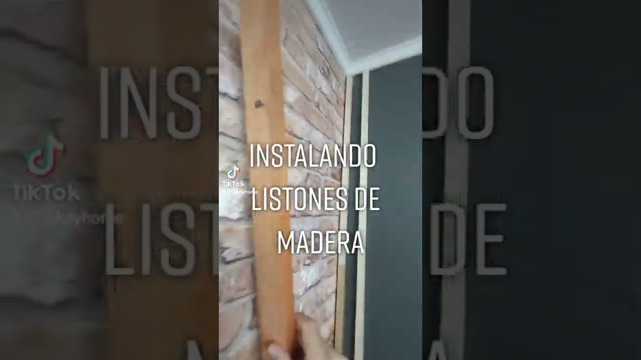 Watch Muro con listones de madera Now Muro con listones de madera
