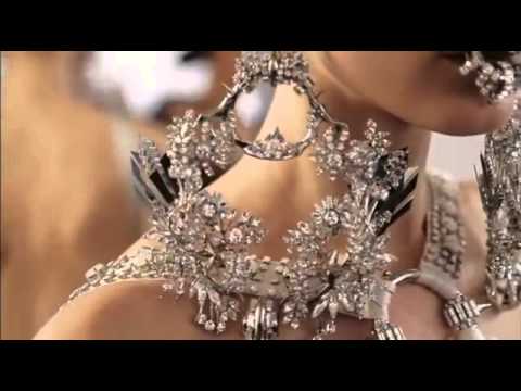 GIVENCHY HAUTE COUTURE SS 2012 PFW   MAKING OF VIDEO