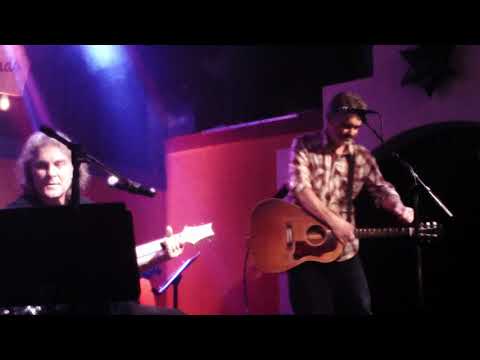 Slaid Cleaves with John Inmon Group