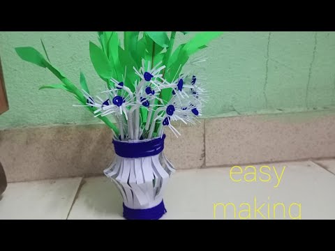 Handmade flowervase frooti straw flowers#Reuse crafts#