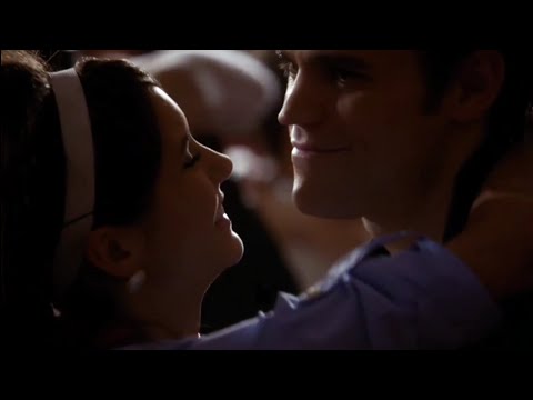 Stefan and Elena talk about the 50's while dancing | The Vampire Diaries 1x12 (with subtitles)