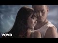 Ginny Blackmore, Stan Walker - Holding You 