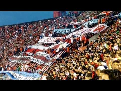 "Banderas Negras Y Parlantes No Hay.." Barra: Los Borrachos del Tablón • Club: River Plate