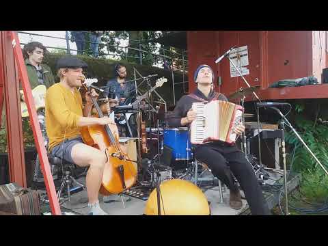 Die Antagon-Band live @ le Waggon