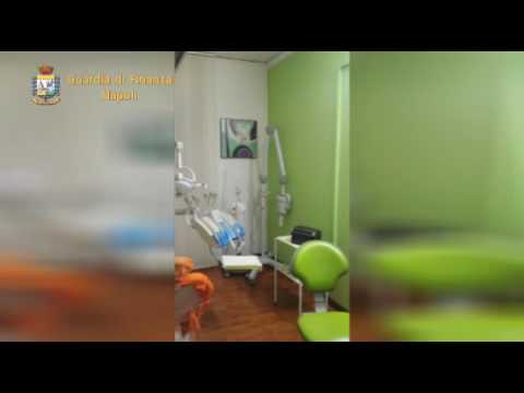 Abusivo esercizio di professione medica, arrestato falso dentista