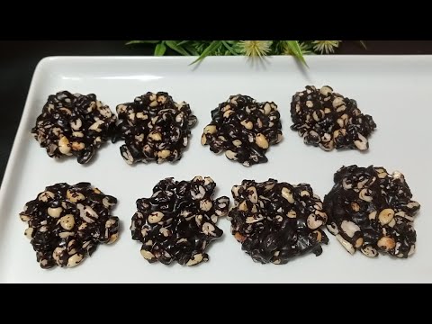 Quick And Easy chocolate Peanut Clusters Only 3 Ingredient
