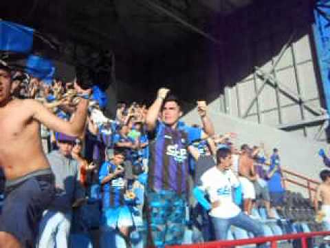 "Del sur hay uno solo" Barra: Los Acereros &bull; Club: Huachipato