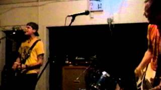 Alkaline Trio - Bleeder - November 16, 1999 - PCH Club - Song 9 of 14
