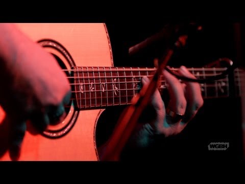 WGBH Music: Tony McManus - Le rêve du quêteux Tremblay & Sandizan