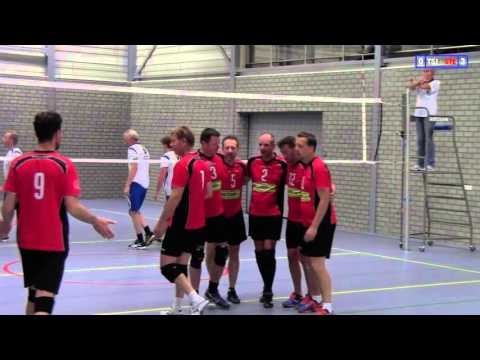 Volleybal Heren 2e kl. G: Tsjûkemarders H1 - Steevast H3 [16-10-2015]