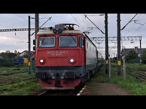 EA 0815 sosind cu IC 561 Iași - Pașcani (- București Nord) în stația Pașcani