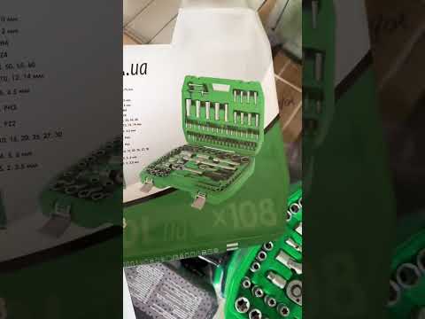 Набор инструмента Intertool 1/2",1/4" 108 шт сб, 8-32 мм с трещоткой, удлинитель, кардан. воротник, головка. - фото 1 - id-p2497585022