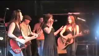 Kelly Clarkson - Cigarettes feat. The Wreckers (zoomed) - 10-03-07