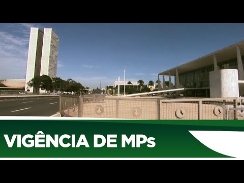 Deputados debatem perda de prazo de MPs - 06/05/20