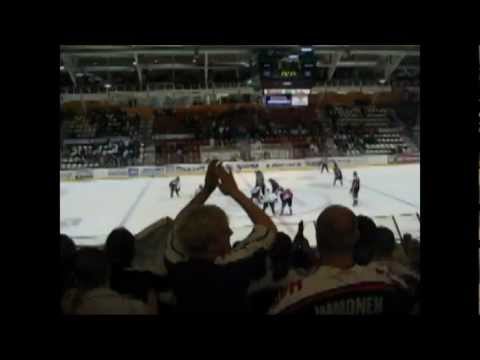 JYP-fanit Porissa 17.9.2004