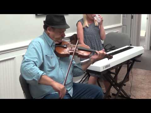Runaway Blues fiddled by Travis Inman