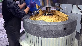 Download lagu tahu lembut yang dibuat setiap hari dengan batu kilangan raksasa yang menakjubkan - makanan Korea mp3