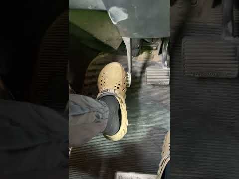 Dump truck PTO . How to #dumptruck #pto #apsco #caterpillar