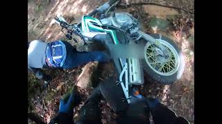 雨降り翌日の林道は要注意