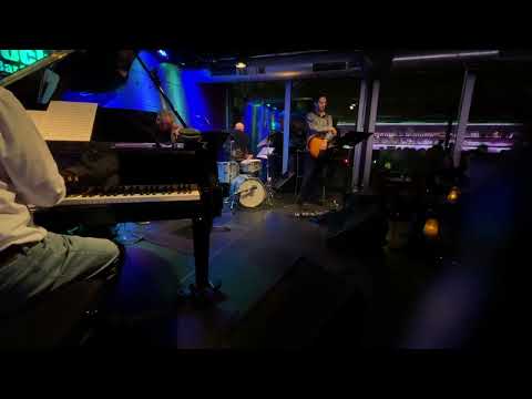 "Last Call" original tune by Pavel Wlosok Trio & David Doruzka