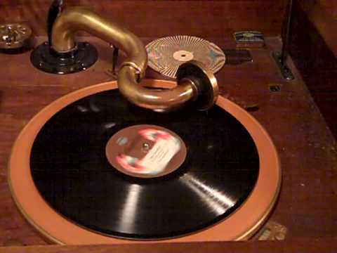 The Georgians Paul Specht - Home Town Blues - Roaring 20's.MP4