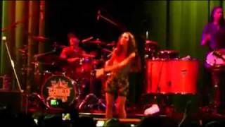 Calle 13 - Cumbia De Los Aburridos (Live @ Club Nokia May 12, 2011)