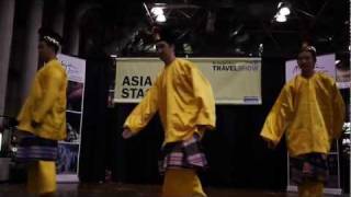 Download lagu Zapin Ya Salam Malaysian Dance at New York Times Show 2011 mp3 Download lagu Zapin Ya Salam Malaysian Dance at New York Times Show 2011 mp3