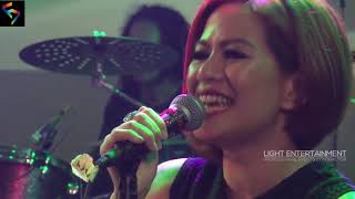 Download lagu DEWA 19 FEAT ARI LASSO - SEPARUH NAFAS Live In Bandung mp3