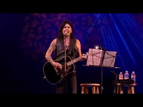 Phil Lewis - Beautiful - Acoustic show 2020