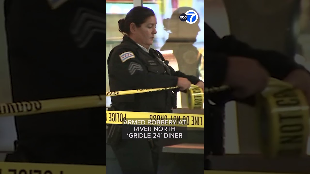 River North restaurant employees, patrons robbed at gunpoint, manager says