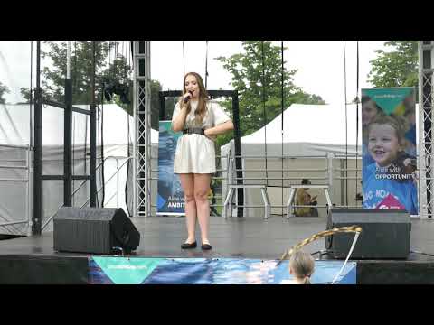 Dionne Hickey, Stirling Military Show. (4K)