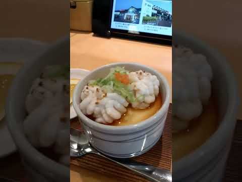 El auténtico restaurante de sushi con cinta transportadora de la ciudad de Kitakyushu "Kyosushi Honjo Branch" Distrito de Yahatanishi, ciudad de Kitakyushu.