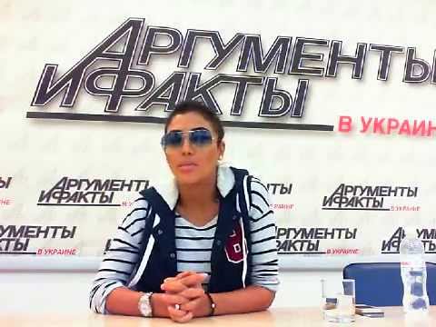 Santa Dimopoulos visiting AiF.ua