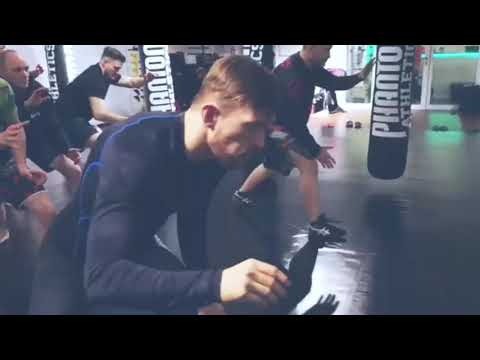 Bolt Wrestling mit UFC Coach Kenny Johnson