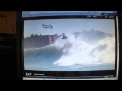 Kelly Slater gets a Perfect 10 !!