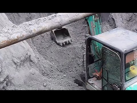 Barge unloading 5200 tons of coal slag with the help of excavator - Part 5 -satisfying video