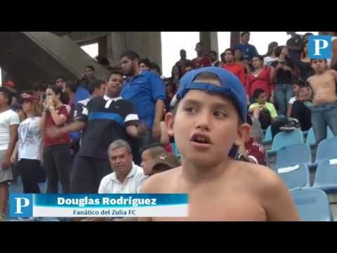 "Así es la pasión de la Barra Petrolera del Zulia FC" Barra: La Petrolera &bull; Club: Zulia