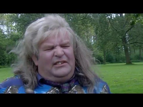 Jiskefet - Theo - Hij verstaat je niet